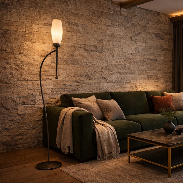 Menzel Chateau Standleuchte E27, Glas Opal weiß, Eisen geschmiedet braun schwarz